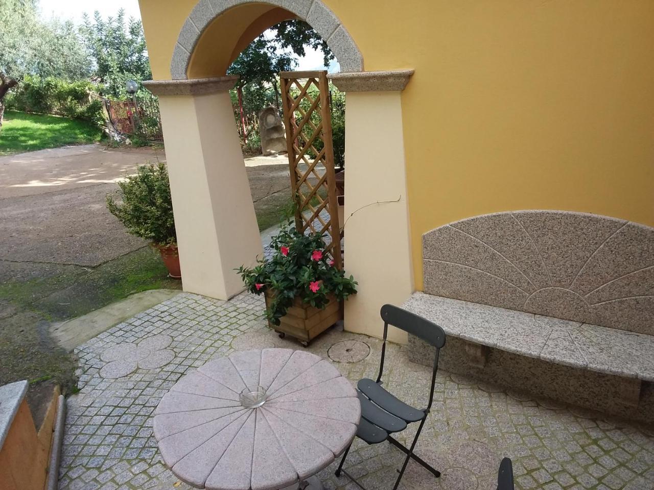 Le Roverelle Ilbono Dış mekan fotoğraf